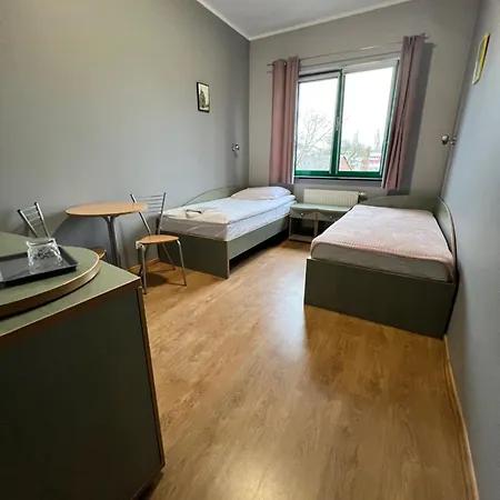 Akademia Tenisa Prawobrzeze Hostel Štetín